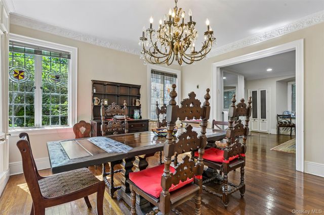 38 Cedarhurst Avenue, Cedarhurst, NY 11516