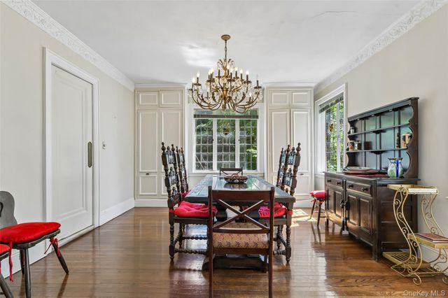 38 Cedarhurst Avenue, Cedarhurst, NY 11516