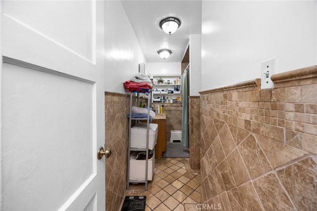 626 N Grand, Santa Ana, CA 92701