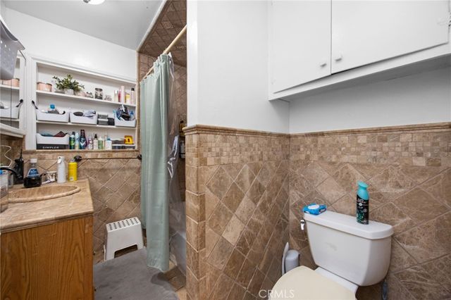 626 N Grand, Santa Ana, CA 92701