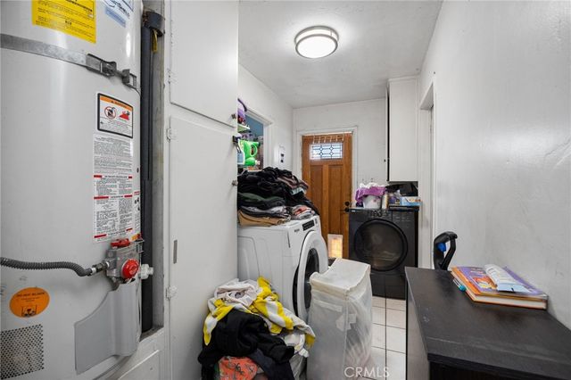 626 N Grand, Santa Ana, CA 92701