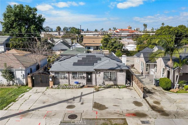 626 N Grand, Santa Ana, CA 92701