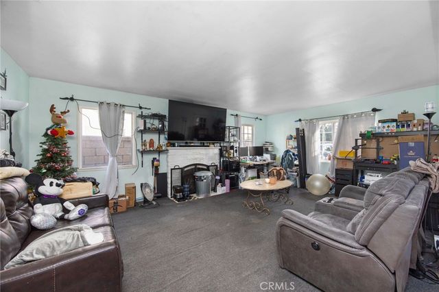 626 N Grand, Santa Ana, CA 92701