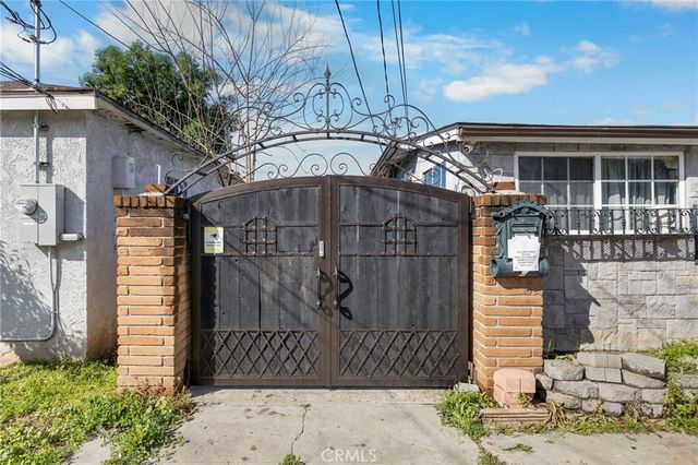 626 N Grand, Santa Ana, CA 92701