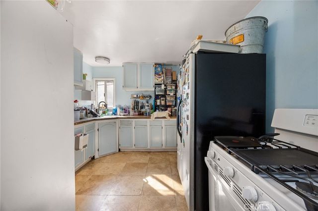 626 N Grand, Santa Ana, CA 92701