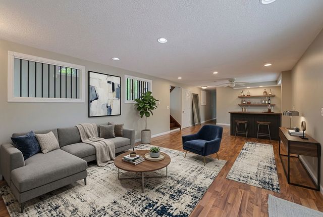 177 Beaumont Court, Apple Valley, MN 55124