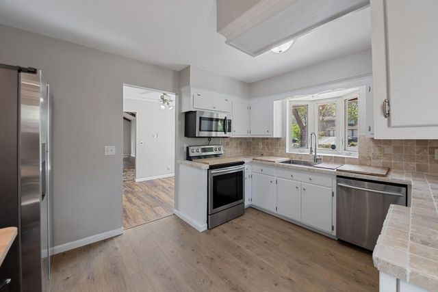 177 Beaumont Court, Apple Valley, MN 55124