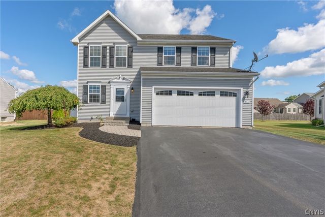 8710 Pizzuto Drive, Cicero, NY 13039