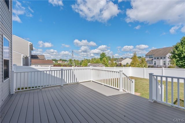 8710 Pizzuto Drive, Cicero, NY 13039