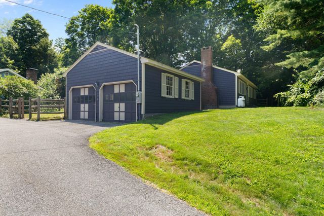 138 Wantastiquet Drive, Brattleboro, VT 05301
