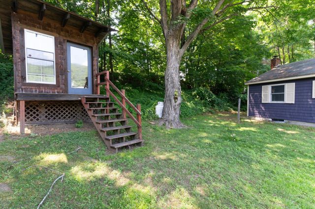 138 Wantastiquet Drive, Brattleboro, VT 05301