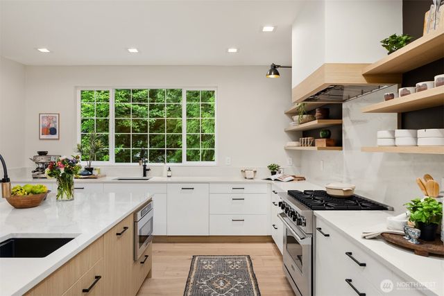 13264 Teem Loop Road NE, Bainbridge Island, WA 98110