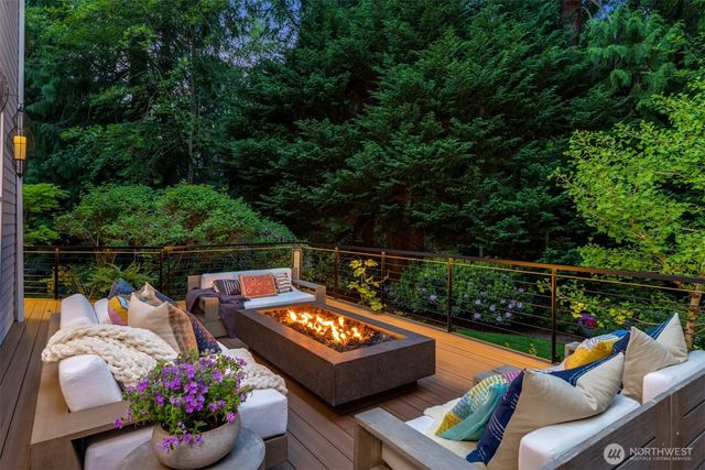 13264 Teem Loop Road NE, Bainbridge Island, WA 98110