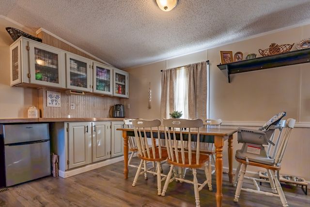 75 Kristen Ln, Wareham, MA 02571