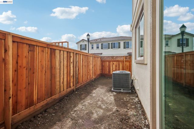 254 Mindy Way, Pittsburg, CA 94565