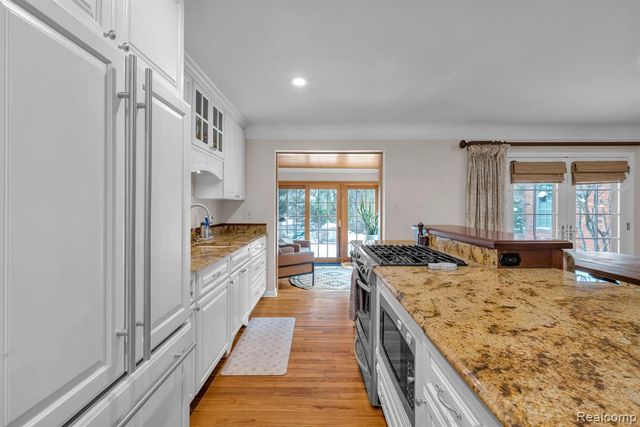 23573 Fordson Drive, Dearborn, MI 48124