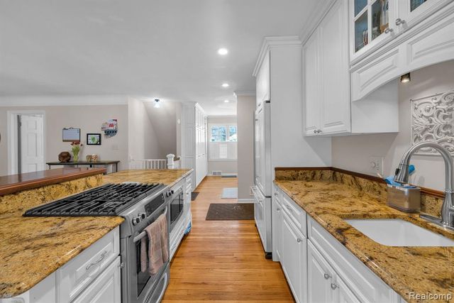 23573 Fordson Drive, Dearborn, MI 48124