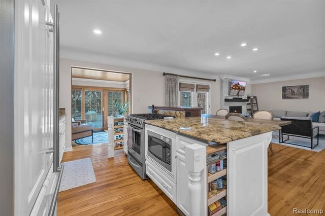 23573 Fordson Drive, Dearborn, MI 48124