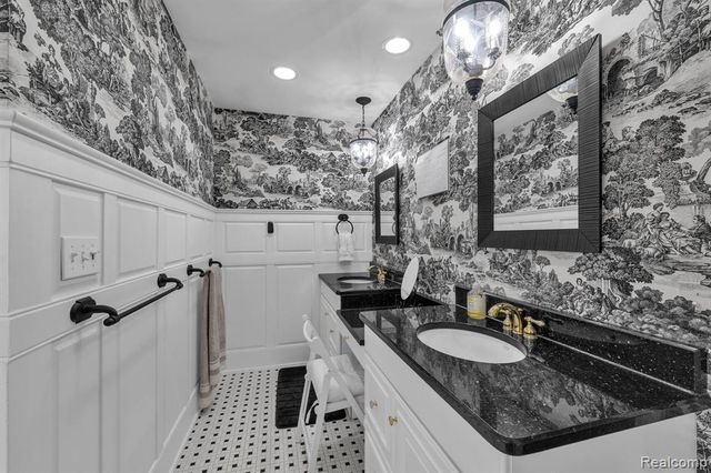 23573 Fordson Drive, Dearborn, MI 48124