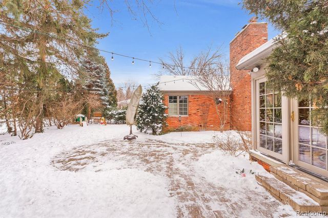 23573 Fordson Drive, Dearborn, MI 48124