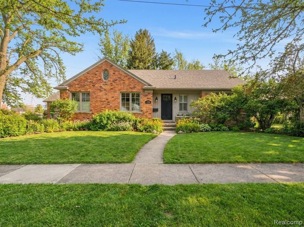 23573 Fordson Drive, Dearborn, MI 48124