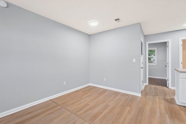 4150 Horseshoe Rd N Apt 33, Little River, SC 29566