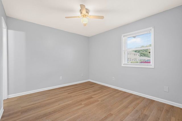4150 Horseshoe Rd N Apt 33, Little River, SC 29566