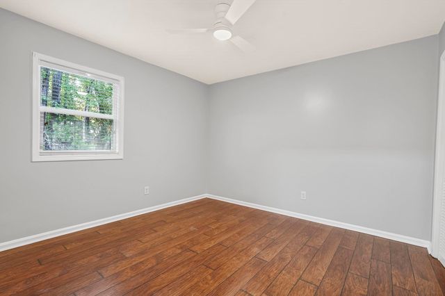 4150 Horseshoe Rd N Apt 33, Little River, SC 29566