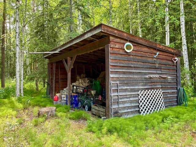 653 FLORENCE STREET, North Pole, AK 99705
