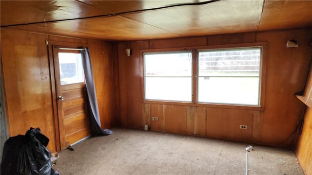 3582 Lenox Road Road, Geneva Town, NY 14456