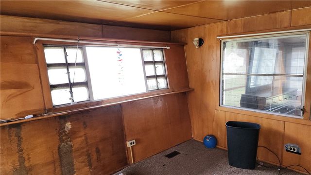 3582 Lenox Road Road, Geneva Town, NY 14456