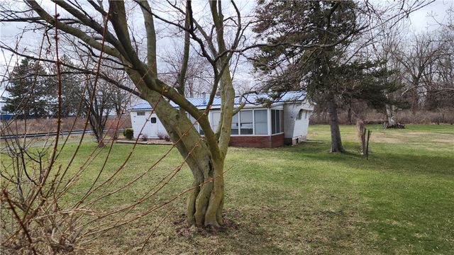 3582 Lenox Road Road, Geneva Town, NY 14456