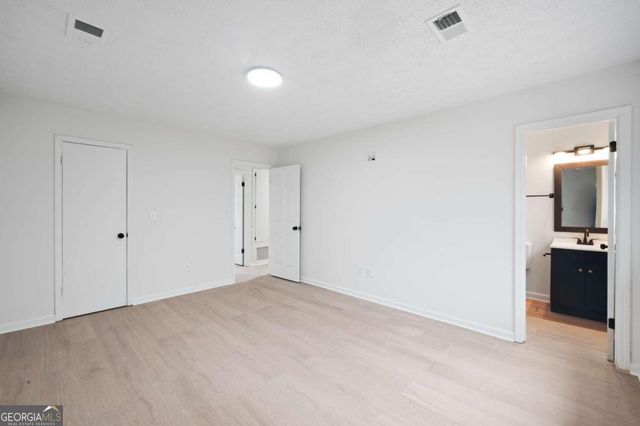 2814 Woodhollow Lane, Jonesboro, GA 30236