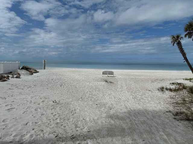 104 1ST STREET N, Bradenton Beach, FL 34217