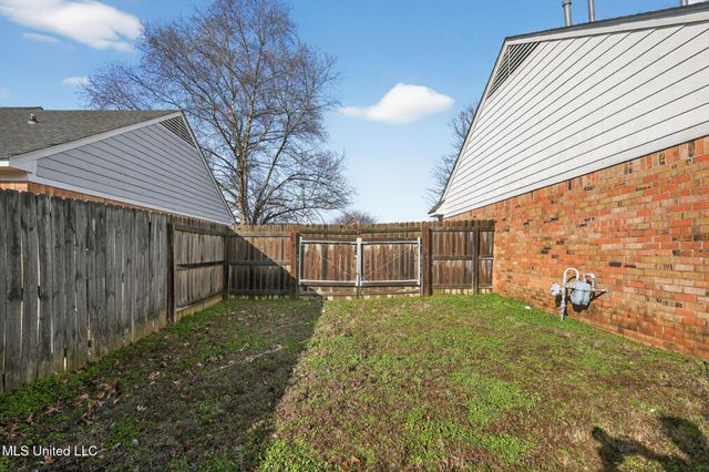 1891 Central Trails Drive, Southaven, MS 38671