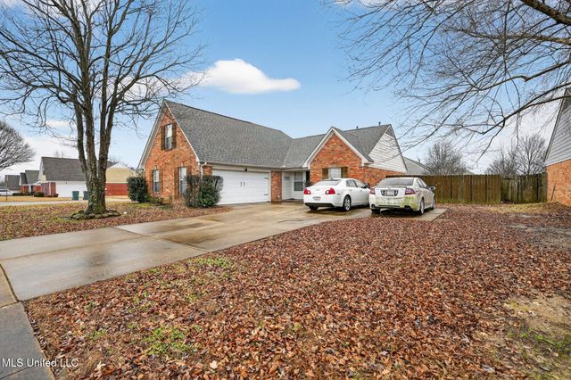 1891 Central Trails Drive, Southaven, MS 38671