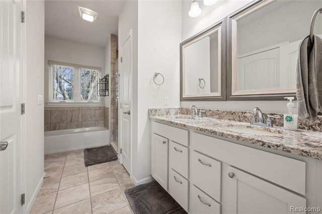 5785 Layton Road, Fowlerville, MI 48836