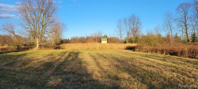 5785 Layton Road, Fowlerville, MI 48836