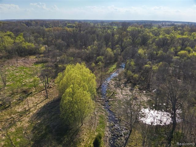 5785 Layton Road, Fowlerville, MI 48836