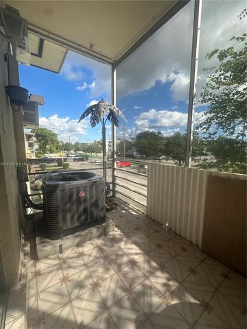 16790 NE 14th Ave 202, Miami, FL 33162