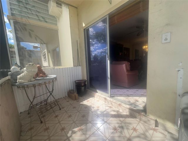 16790 NE 14th Ave 202, Miami, FL 33162