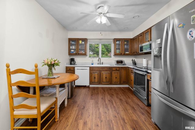 3717 35TH Street, Moline, IL 61265