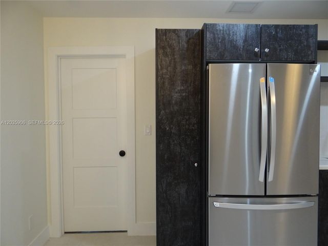 5980 SW 40th Avenue C, Dania Beach, FL 33312