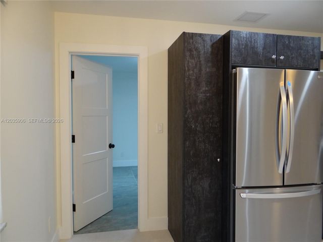 5980 SW 40th Avenue C, Dania Beach, FL 33312