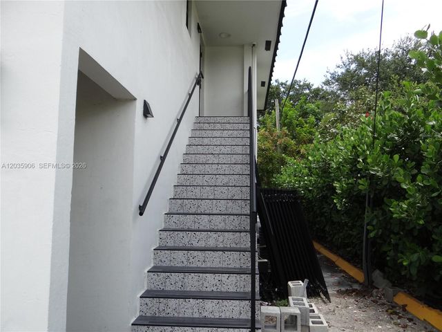 5980 SW 40th Avenue C, Dania Beach, FL 33312