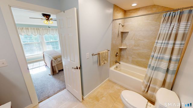 25 Beckwith Street, East Lyme, CT 06357