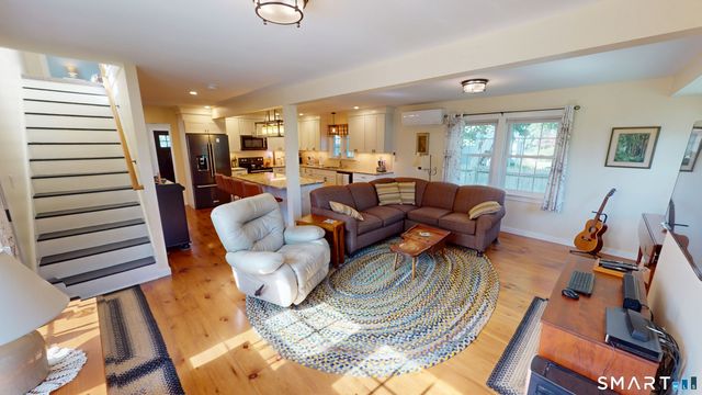 25 Beckwith Street, East Lyme, CT 06357