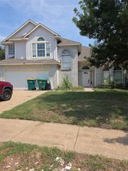 1007 Hines Drive, Cedar Hill, TX 75104