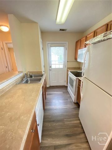 27 Rosa Lane, Savannah, GA 31419