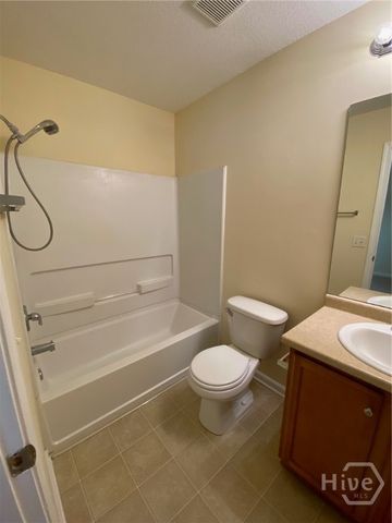 27 Rosa Lane, Savannah, GA 31419